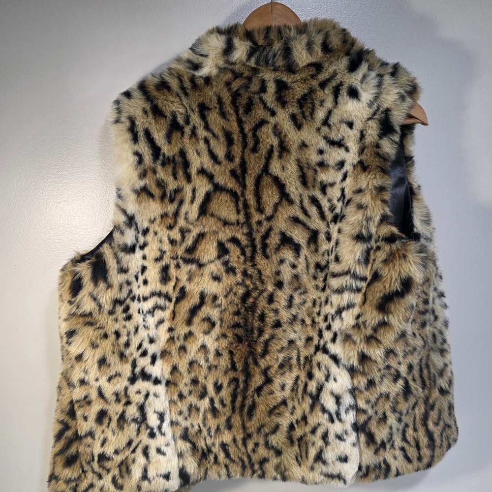 Chico's Leopard Faux Fur Vest in Tan and Black - Picture 2 of 4